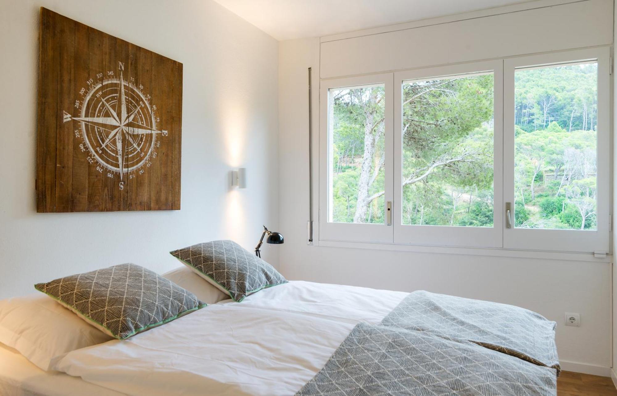 Appartamento La Vie En Rouge Sa Riera Duplex, Private Parking Begur