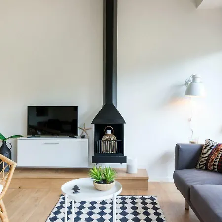 La Vie En Rouge Sa Riera Duplex, Private Parking Apartment Begur Exterior photo