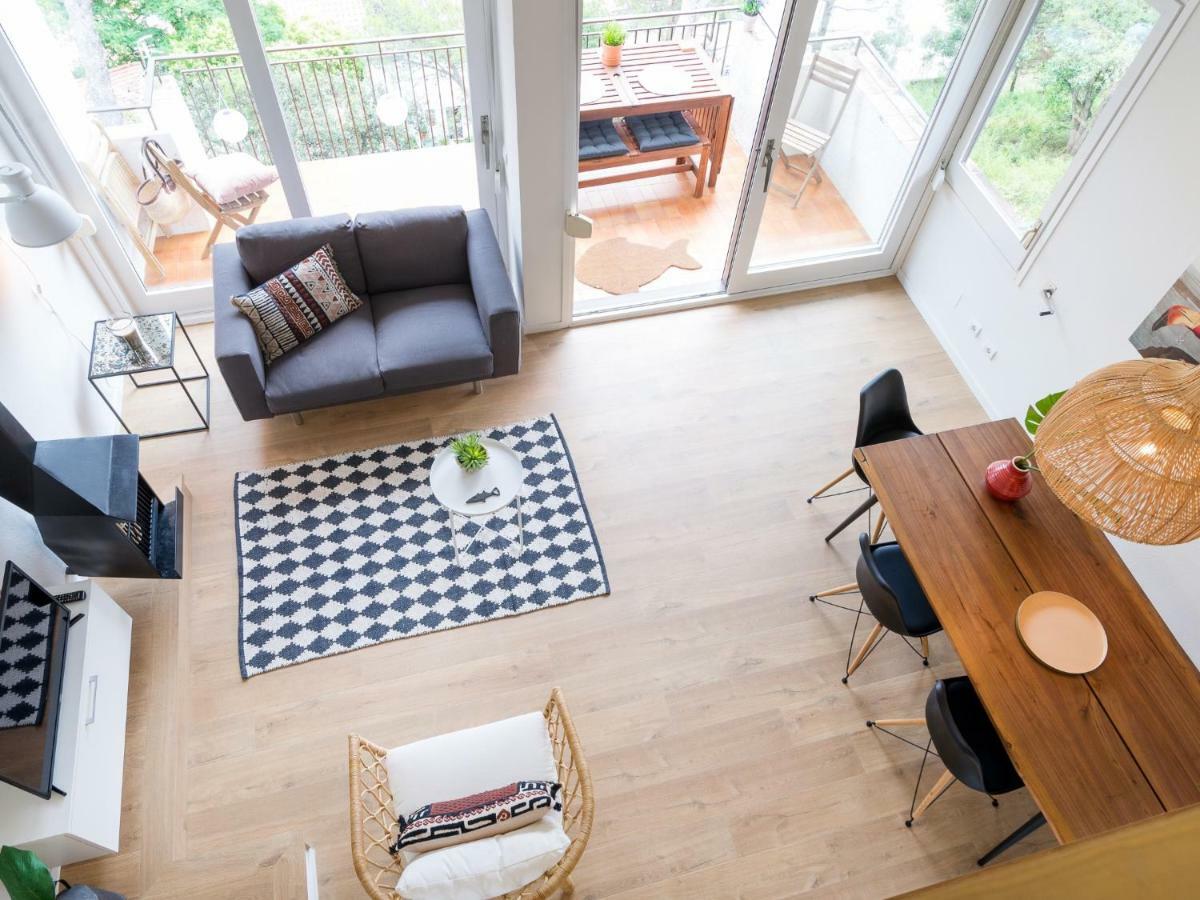 Appartement La Vie En Rouge Sa Riera Duplex, Private Parking Begur